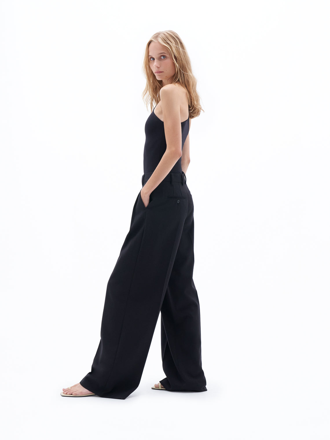 パンツ FILIPPA K SS24 DARCEY WOOL TROUSERS (29582 094 1433 BLACK) Darcey Wool Trousers - Black | Filippa K