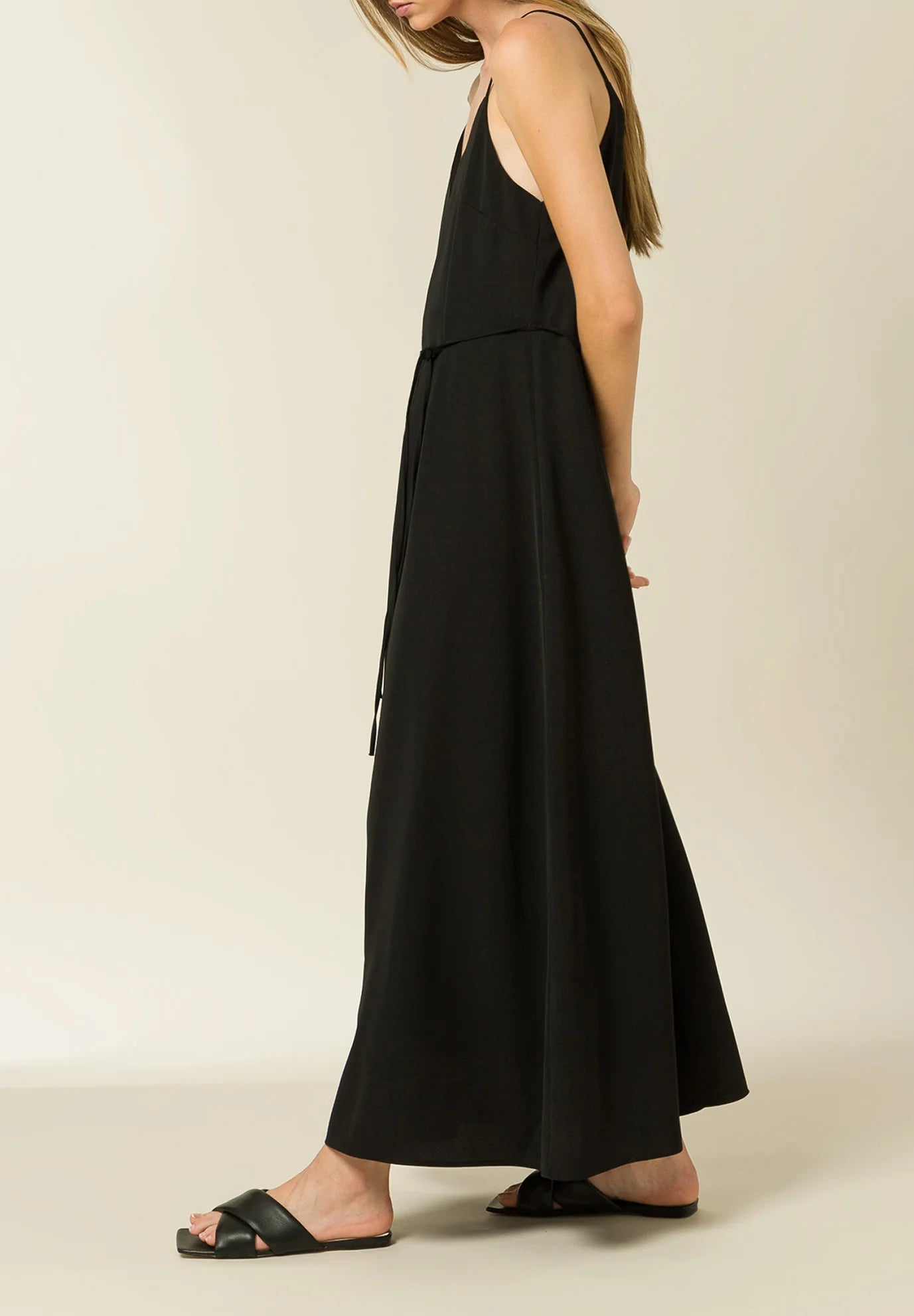 Scopolina Dress in black