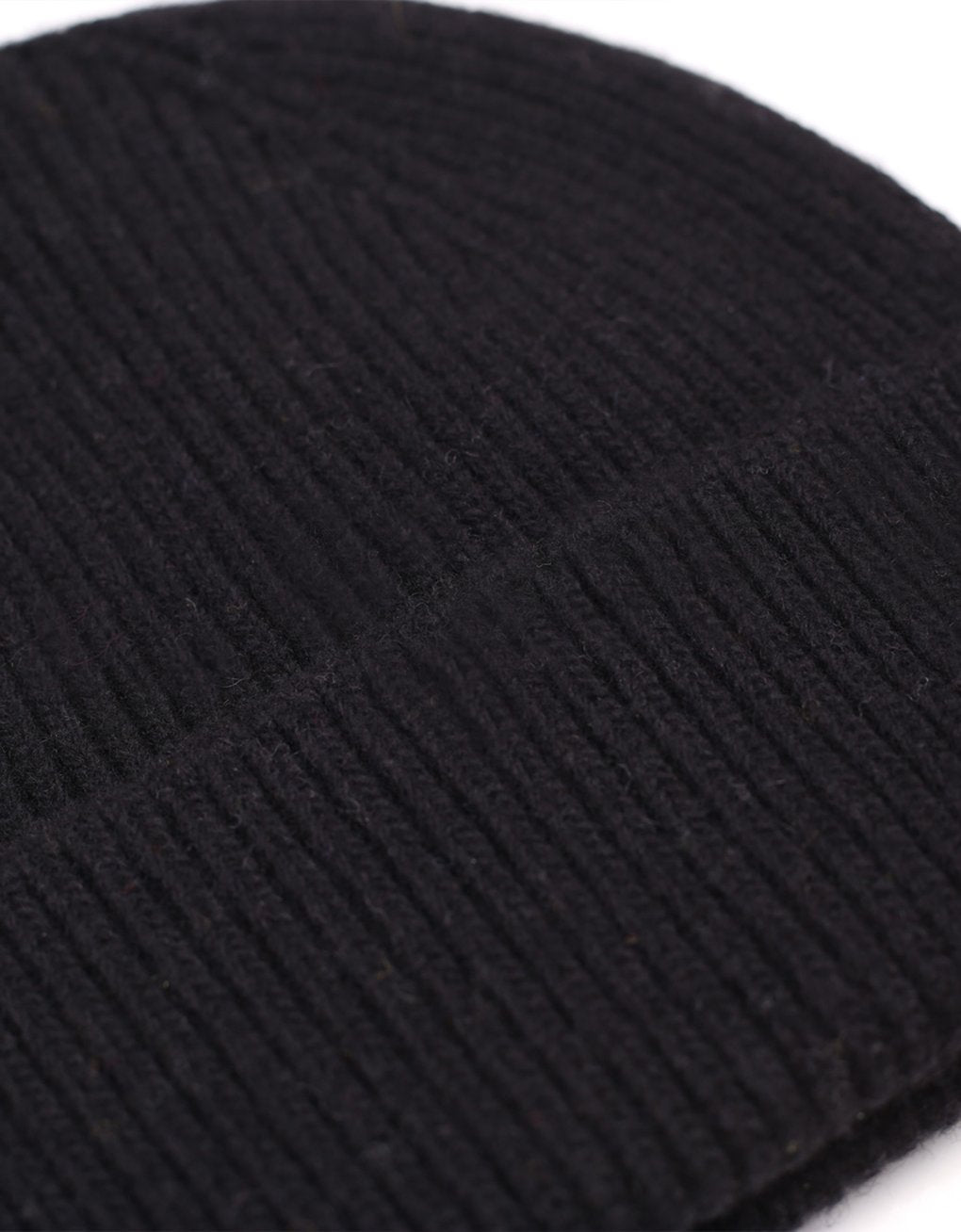 Merino wool beanie in deep black