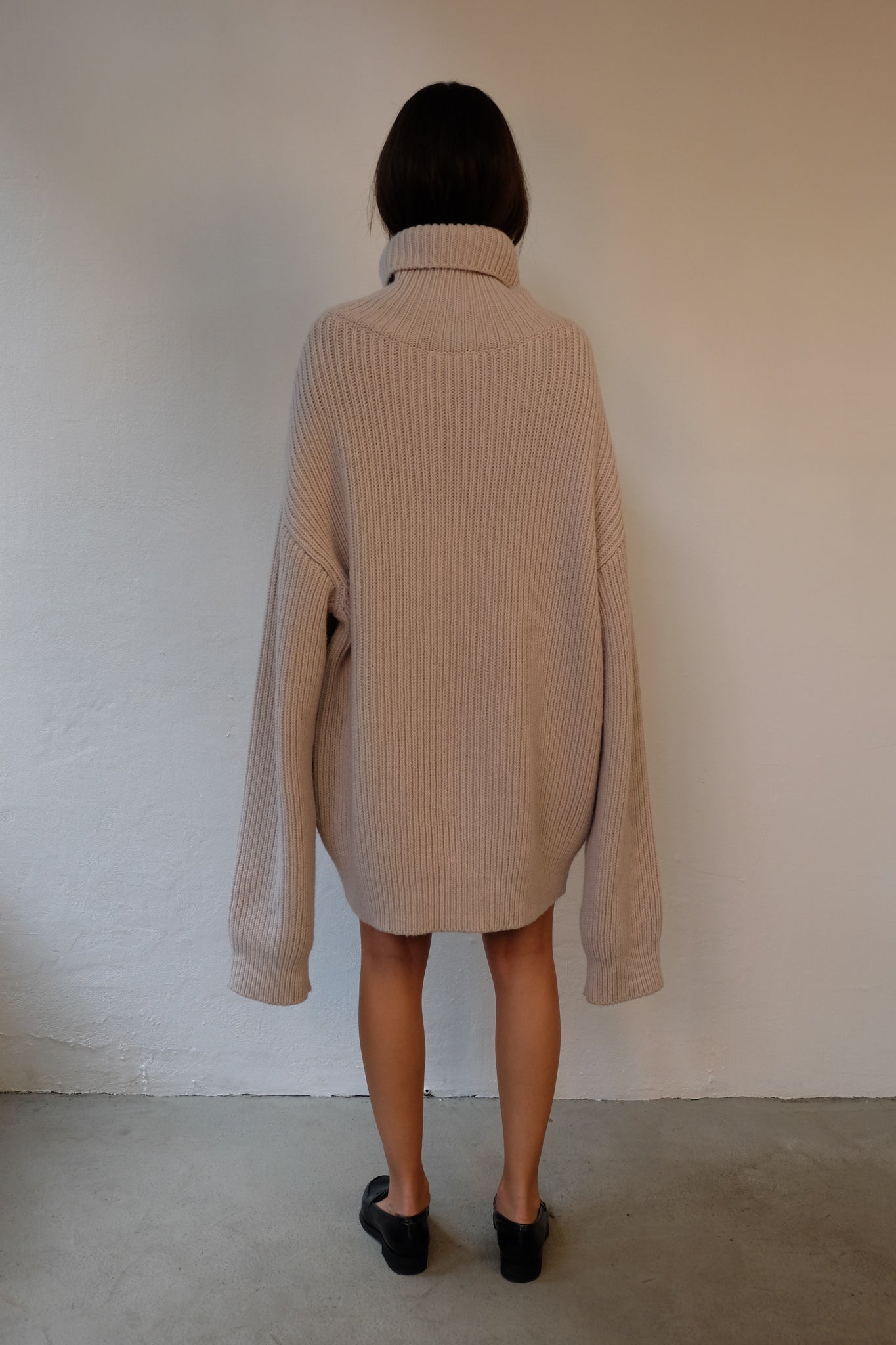 CHUNKY OVERSIZED RIB IN BEIGE PULLOVER BY CAN PEP REY