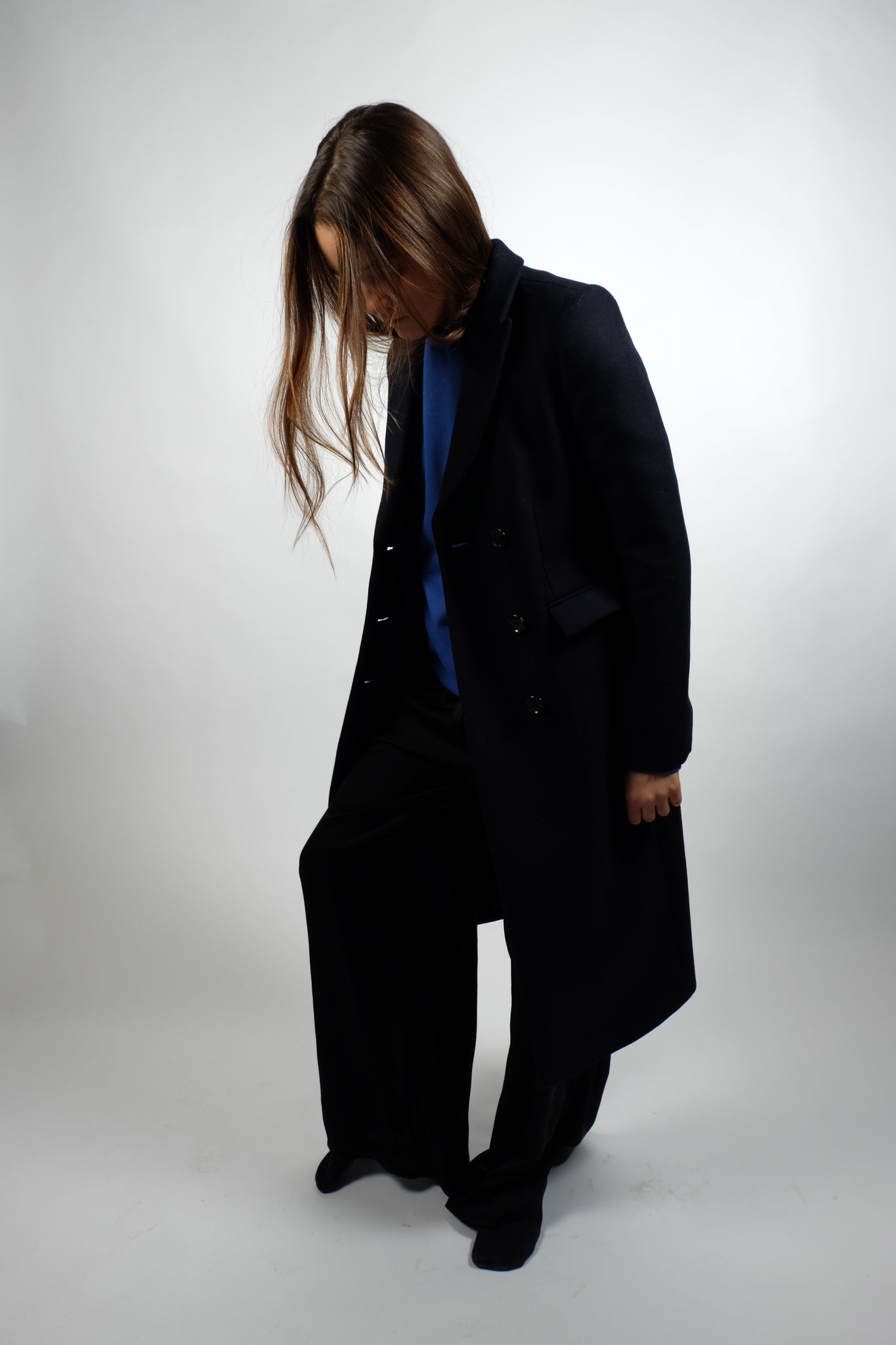 DOUBLE BREASTED WOOL COAT IN NAVY BLUE