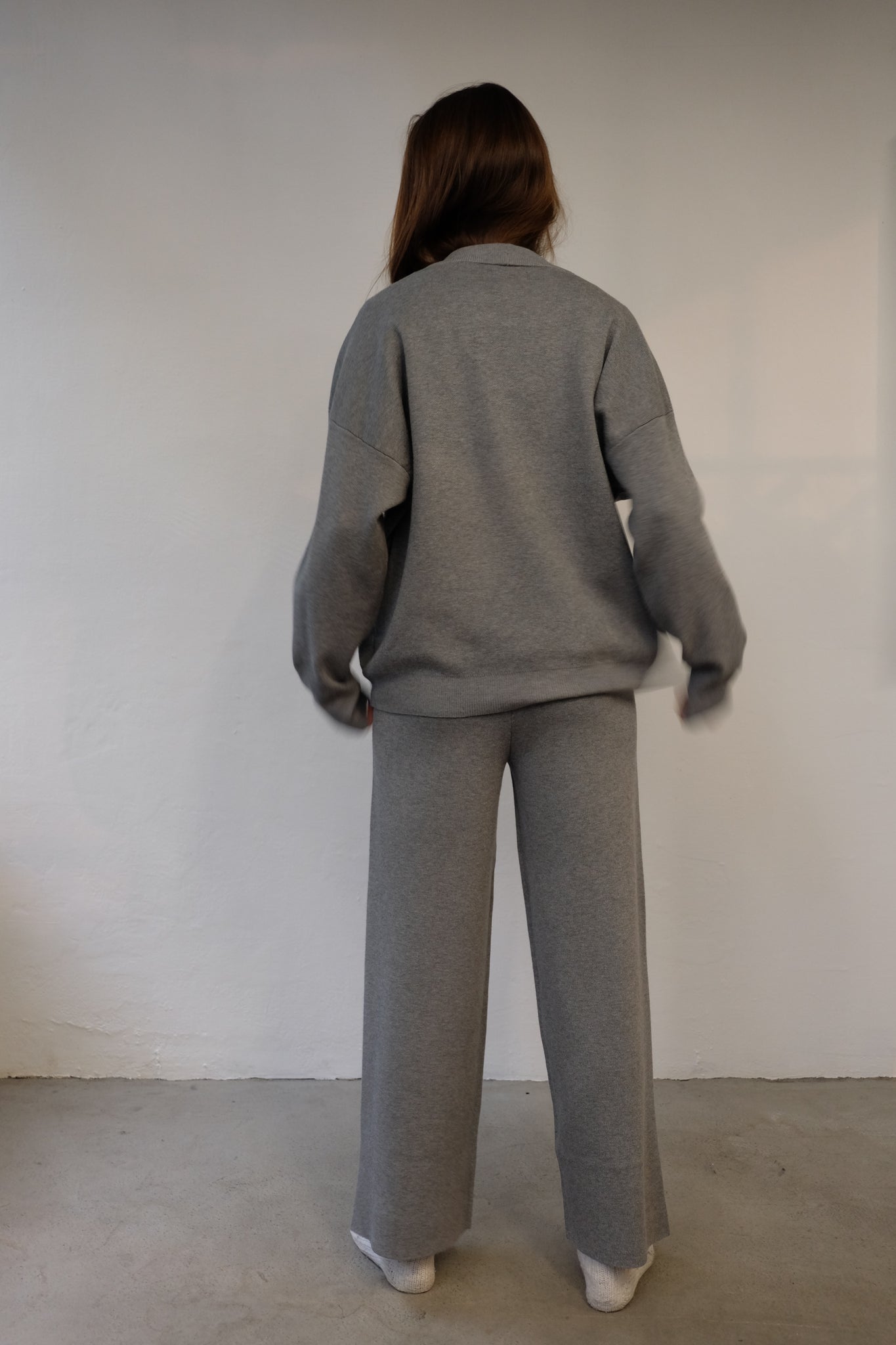 GREY KNITTED PANTS