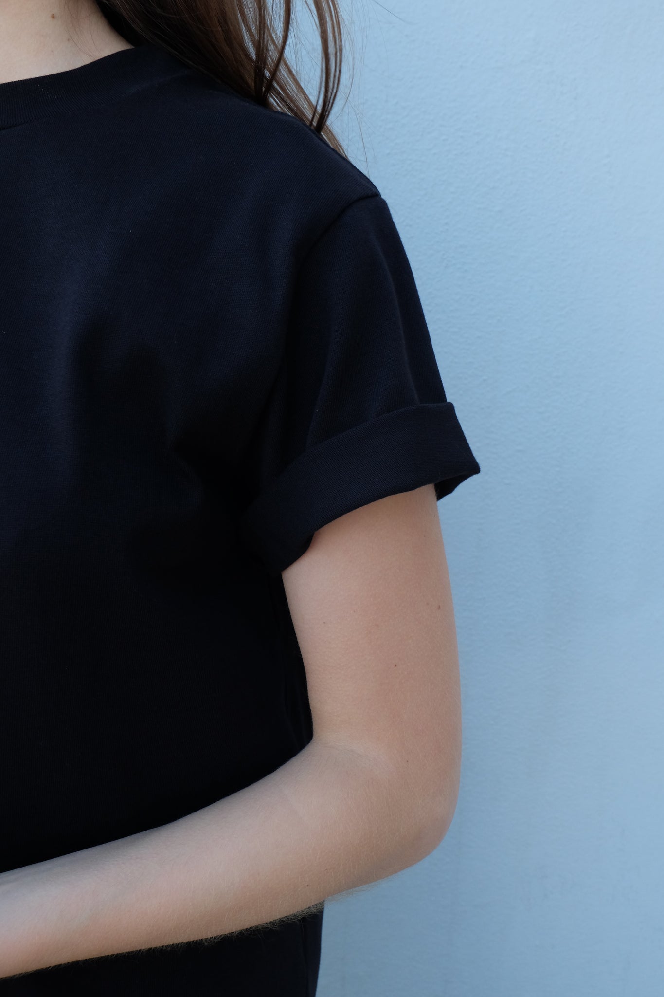 Rolled up sleeves shirt in black