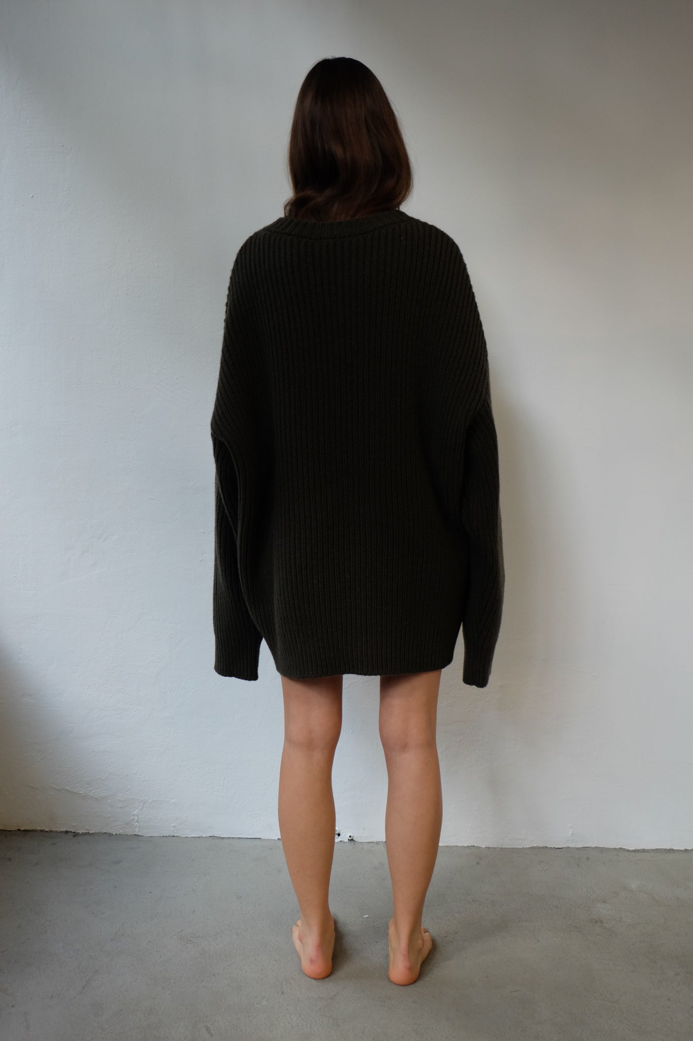 OVERSIZED CHUNKY UNISEX KNITTED SWEATER IN FOREST GREEN