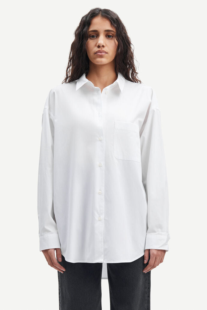 OVERSIZED SHIRT WITH POCKET IN WHITE