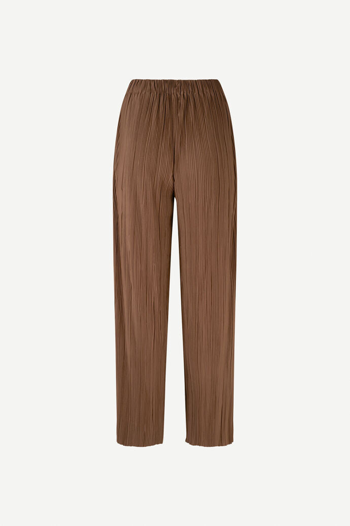 Pleated trousers in mustang
