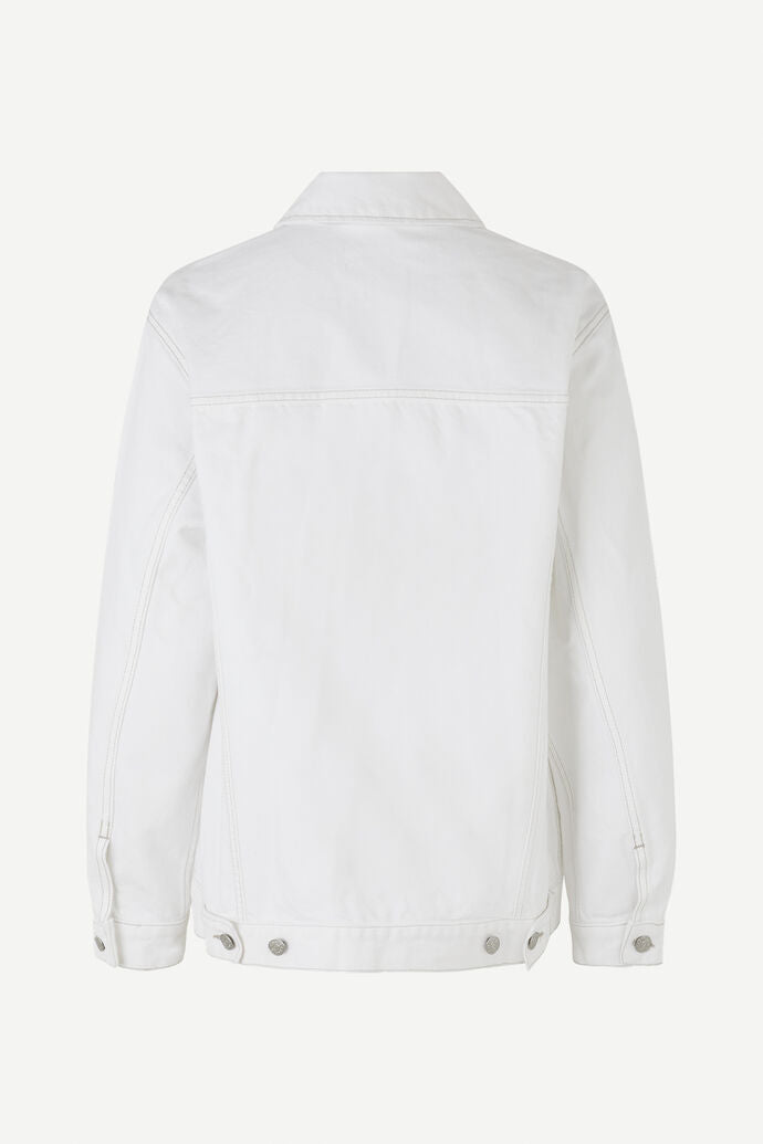 Ovesized denim jacket in white