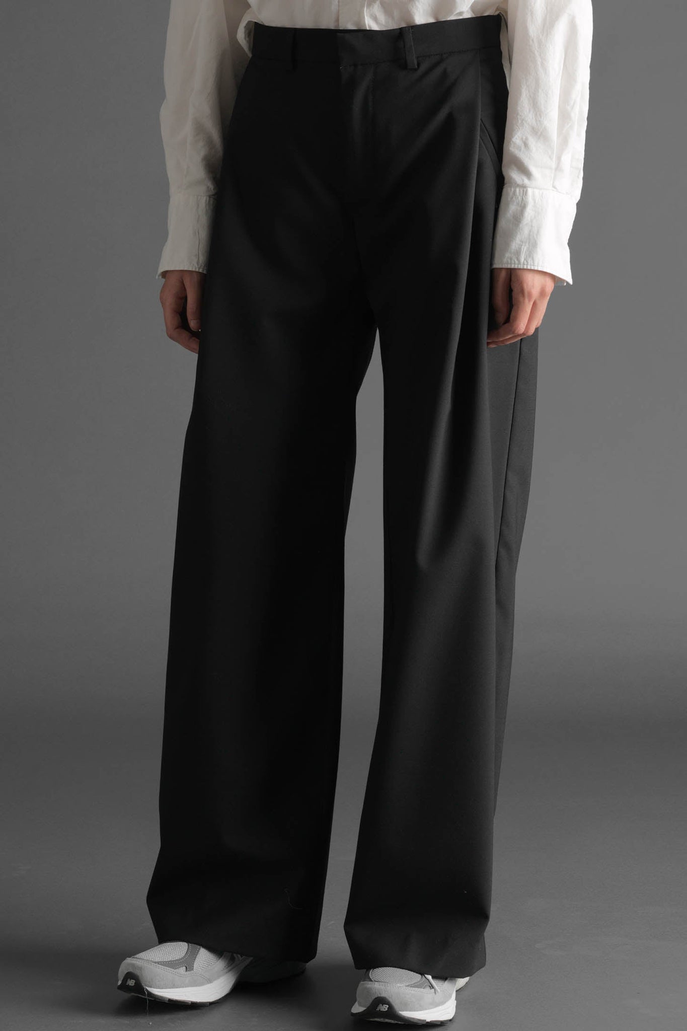 Slow pleated wide-leg suit trousers