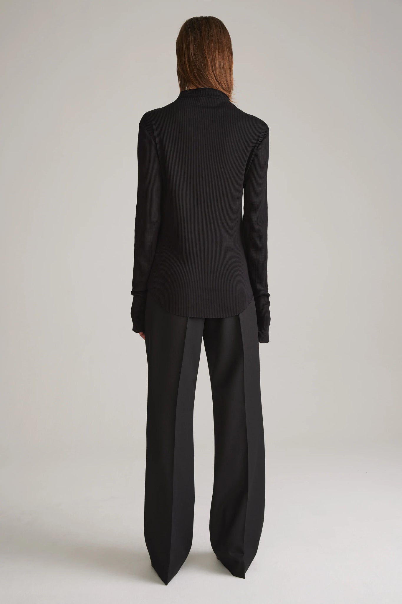 Turtleneck in black cotton rib by Hope
