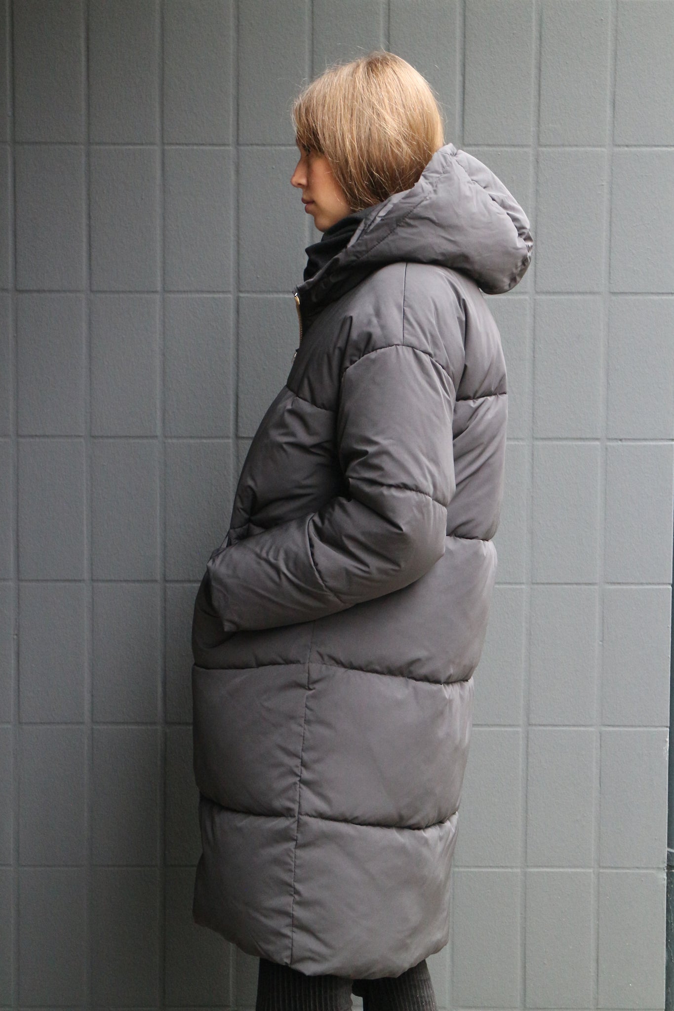 ELPHIN PUFFER JACKET BY EMBASSY OF BRICKS AND LOGS IN BLACK