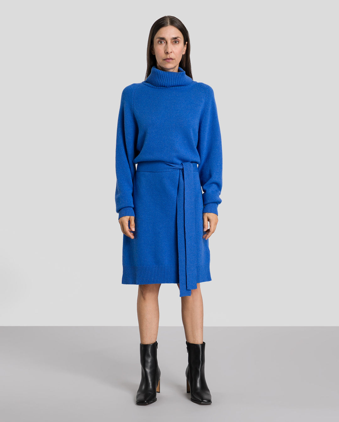 Kamela Ann mini knit dress in light cobalt blue