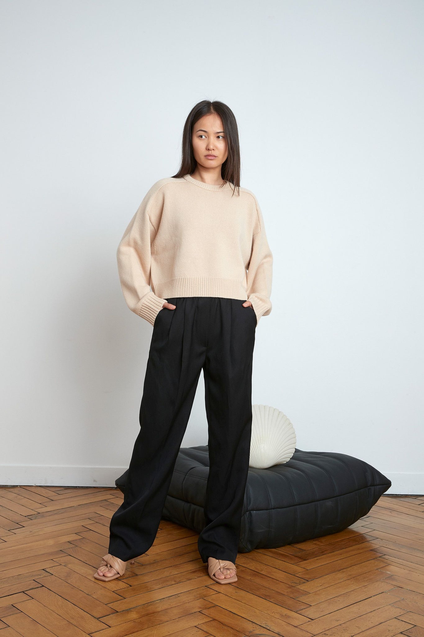 CASHMERE WOOL CROPPED SWEATER BY LOULOU STUDIO IN BEIGE