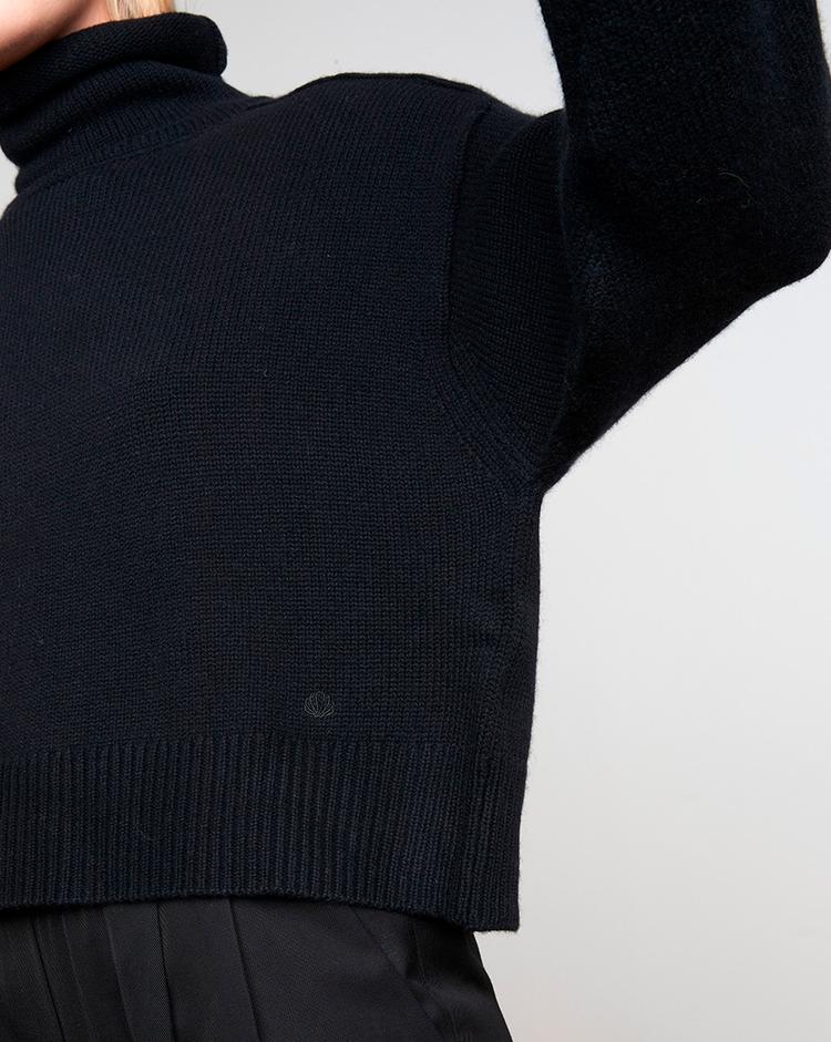 STINTINO KNITTED SWEATER BY LOULOU STUDIO IN BLACK