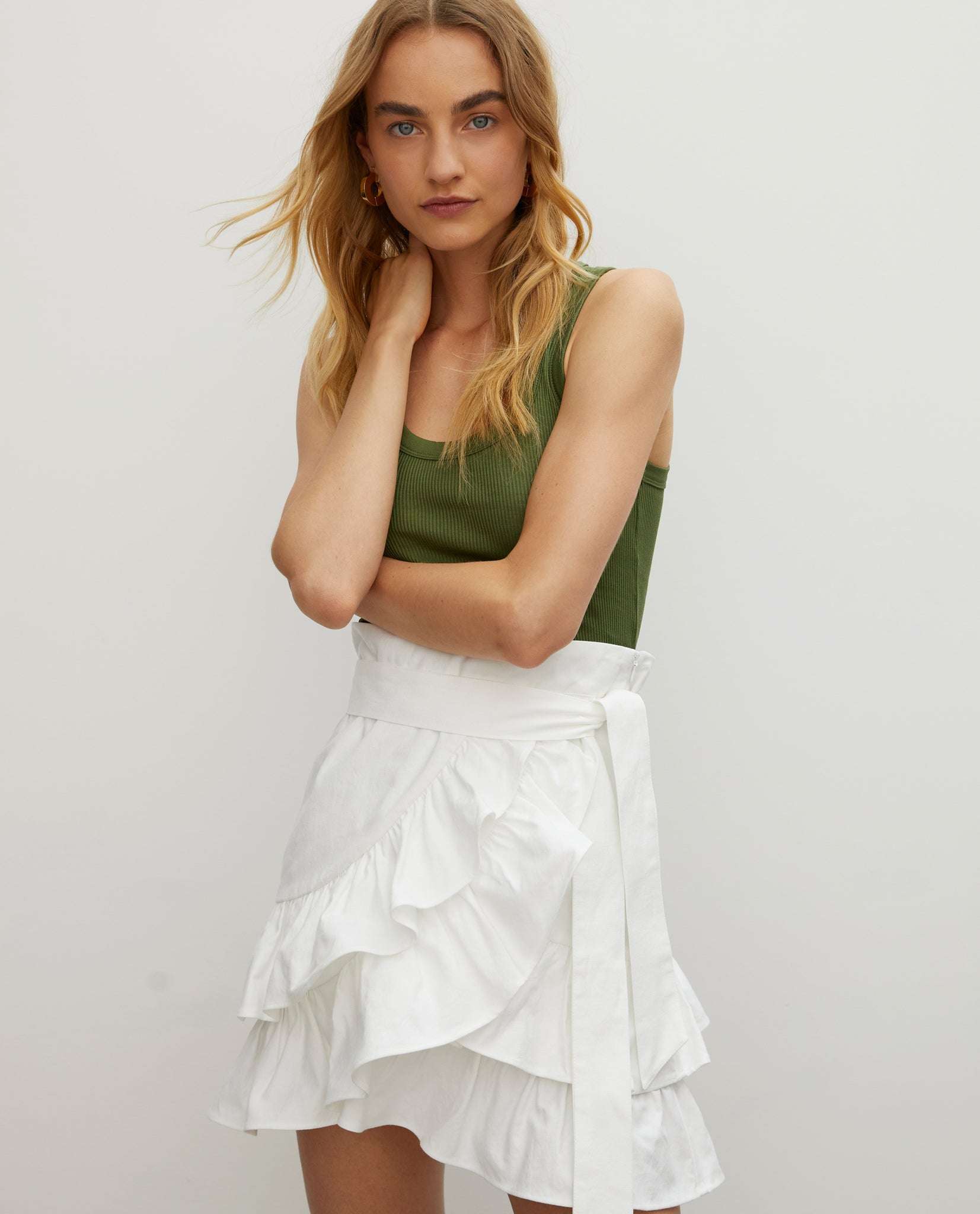 Mazia skirt in white by Róhe
