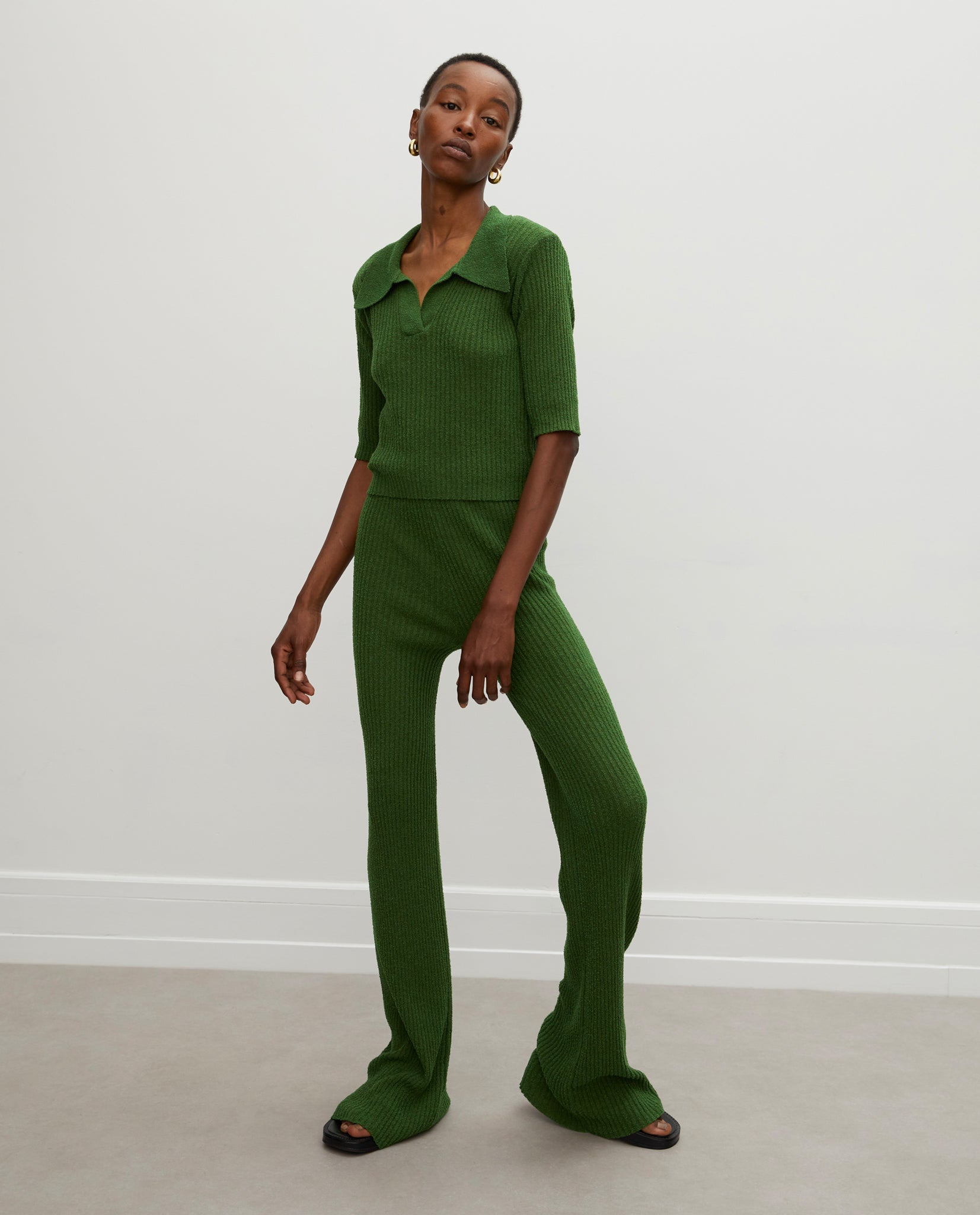 PILAR CROPPED TOP IN FEM GREEN BY RÓHE