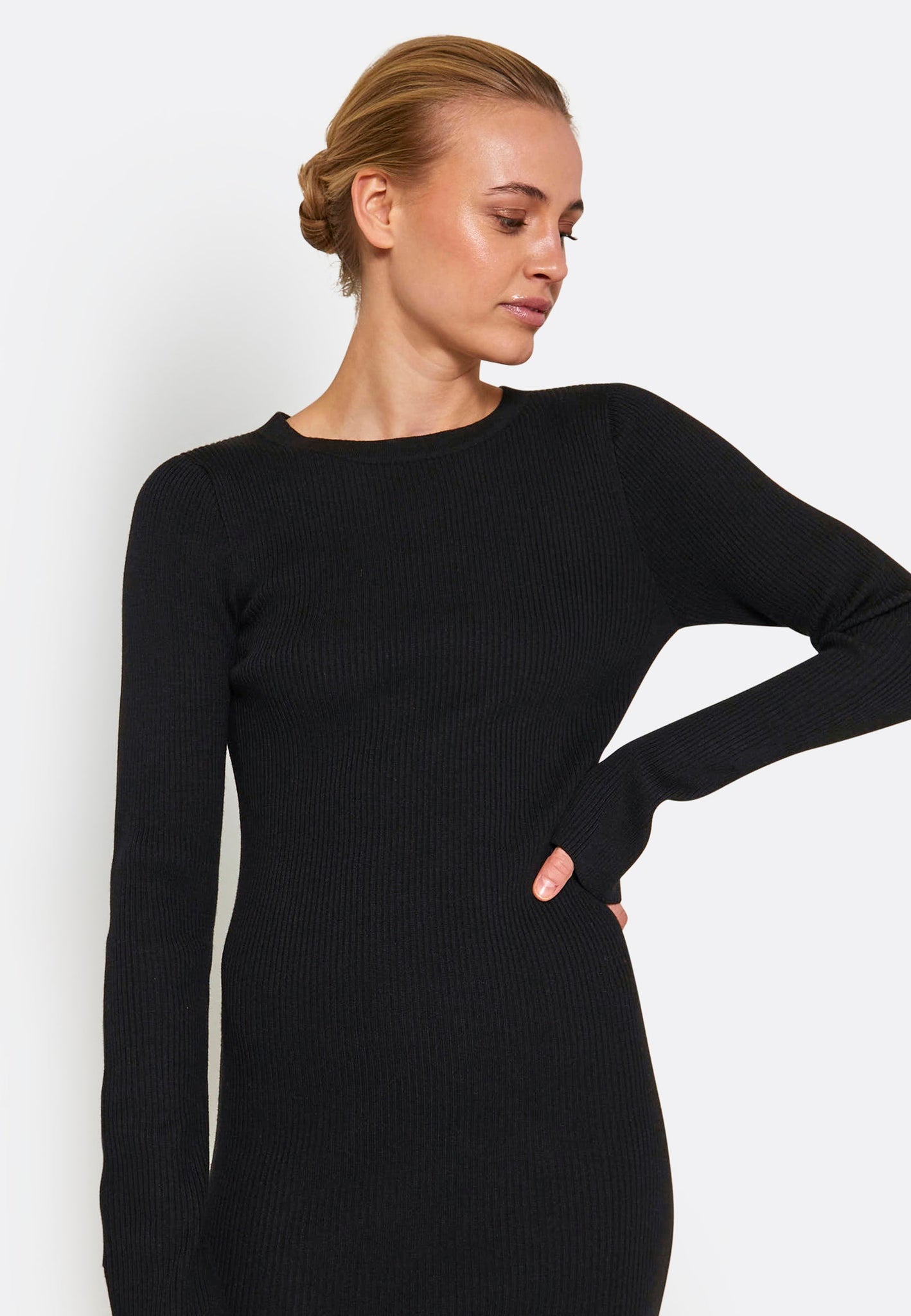 Sherry longsleeve knit dress - black