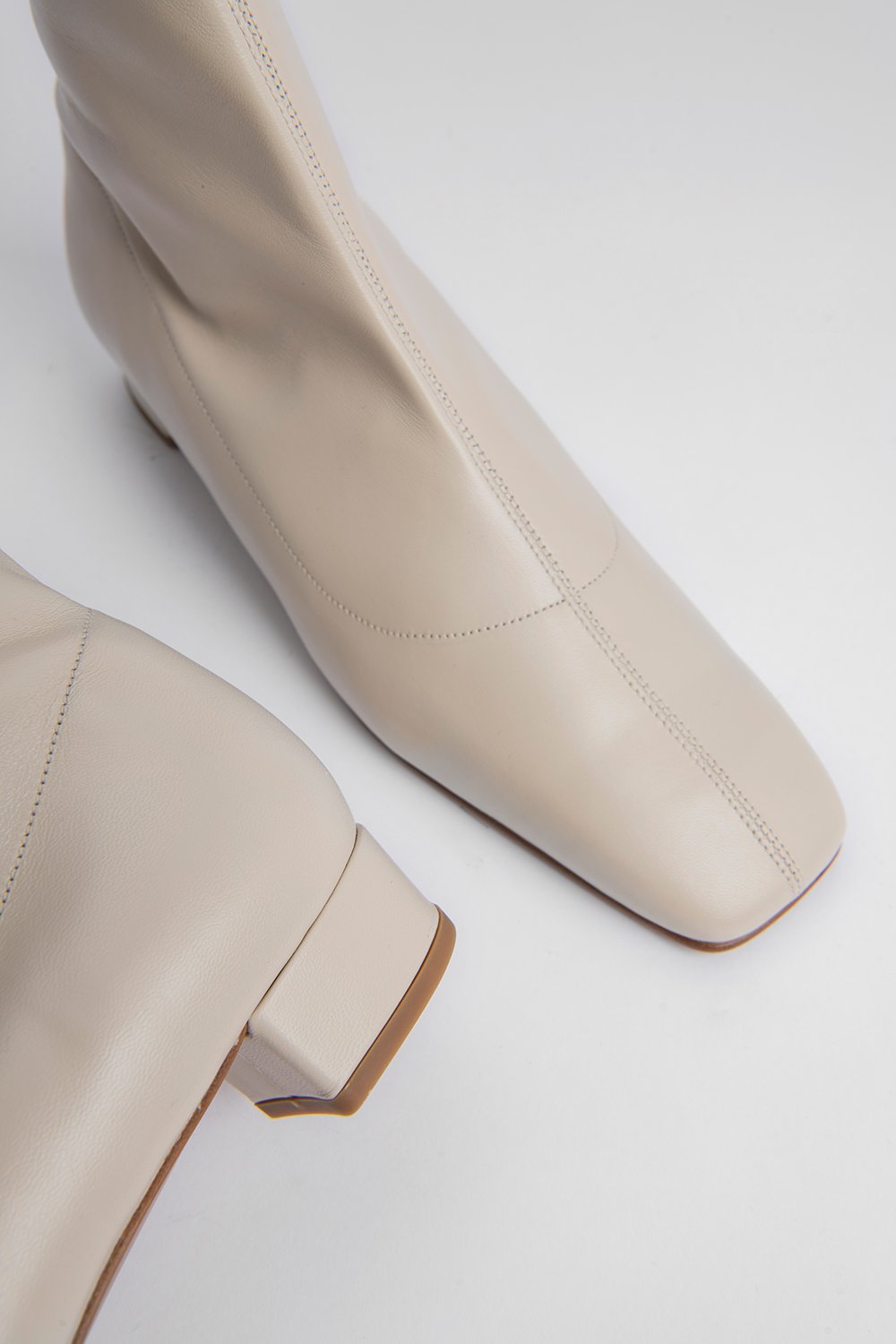 By far boots white store