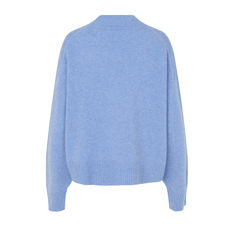Oversized knitted V neck sweater in serenity